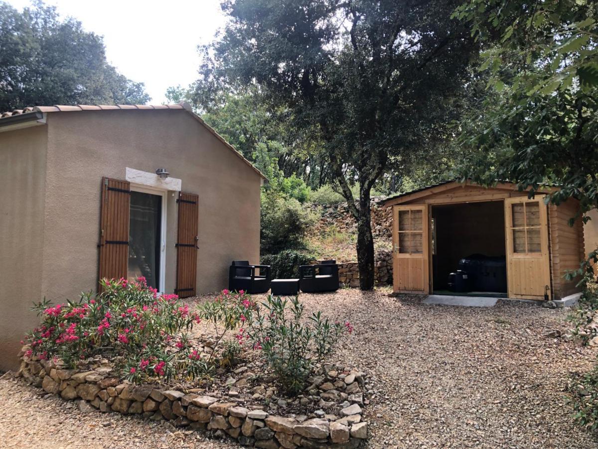 Retour Aux Sources Villa Sauve Exteriör bild