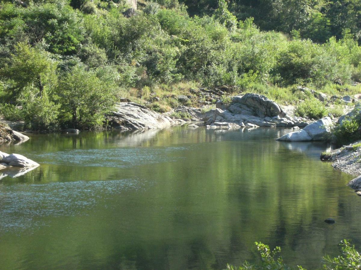 Retour Aux Sources Villa Sauve Exteriör bild